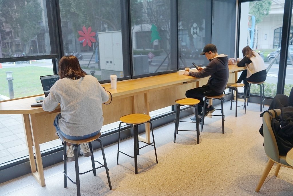 【林口星巴克推薦】林口第一間星巴克獨立門市 日式風格建築 STARBUCKS 星巴克林口中山門市