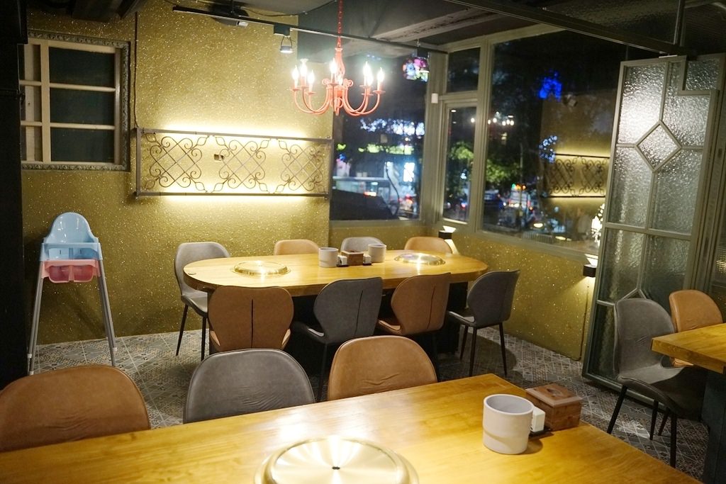 【新店小碧潭美食推薦】新開幕老屋網美餐廳好選擇 精緻碳火燒肉宵夜首選 米炭火燒肉小酒館新店小碧潭店