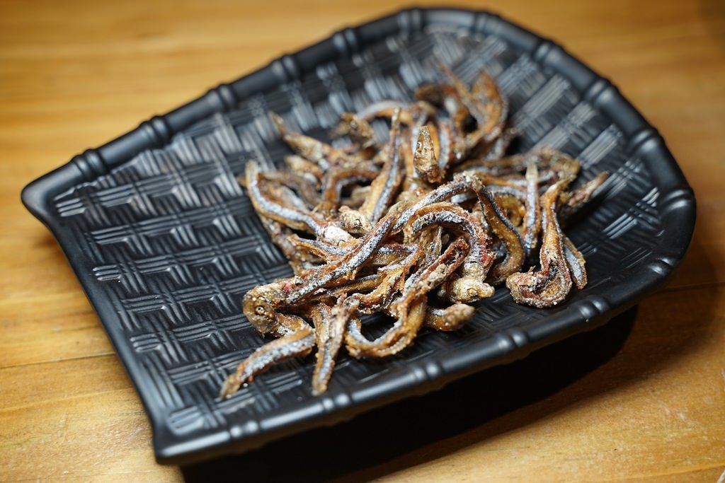 【新店小碧潭美食推薦】新開幕老屋網美餐廳好選擇 精緻碳火燒肉宵夜首選 米炭火燒肉小酒館新店小碧潭店
