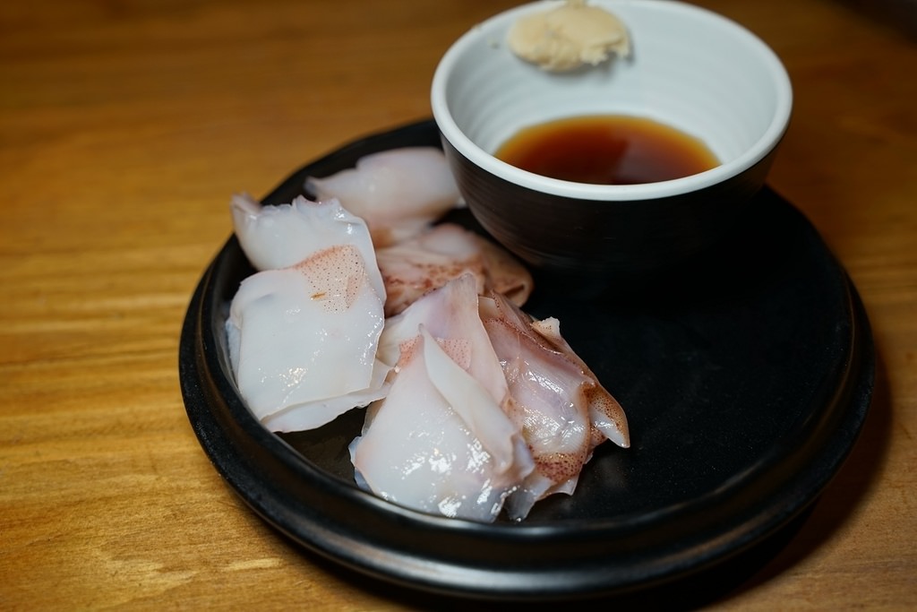 【新店小碧潭美食推薦】新開幕老屋網美餐廳好選擇 精緻碳火燒肉宵夜首選 米炭火燒肉小酒館新店小碧潭店