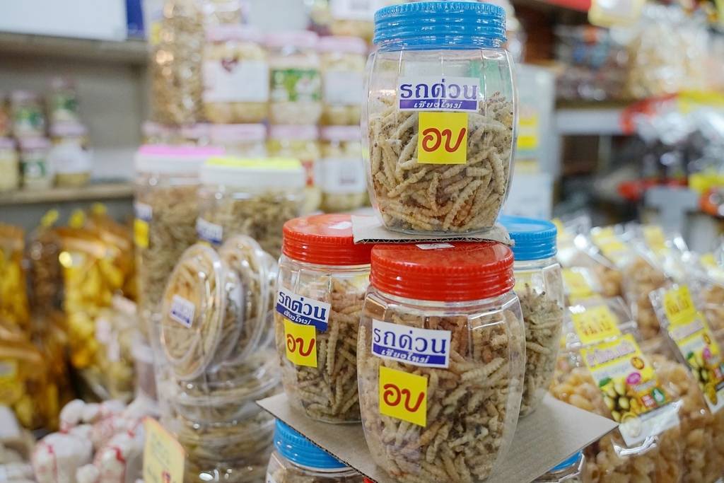 【泰國清邁必去景點推薦】清邁唐人街敗家好去處 傳統市場名產伴手禮 瓦落落市場 Warorot Market