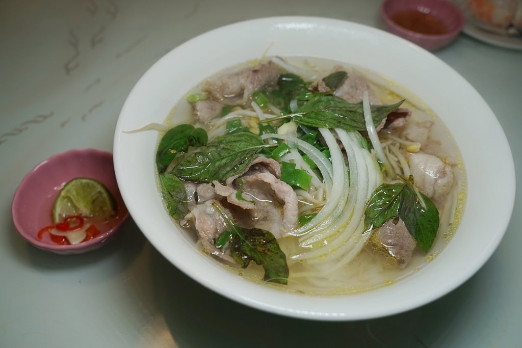 【內壢越南料理推薦】美味河粉/生春捲/法國麵包 獨特必點烤小鳥/越南現滴咖啡 月香小館