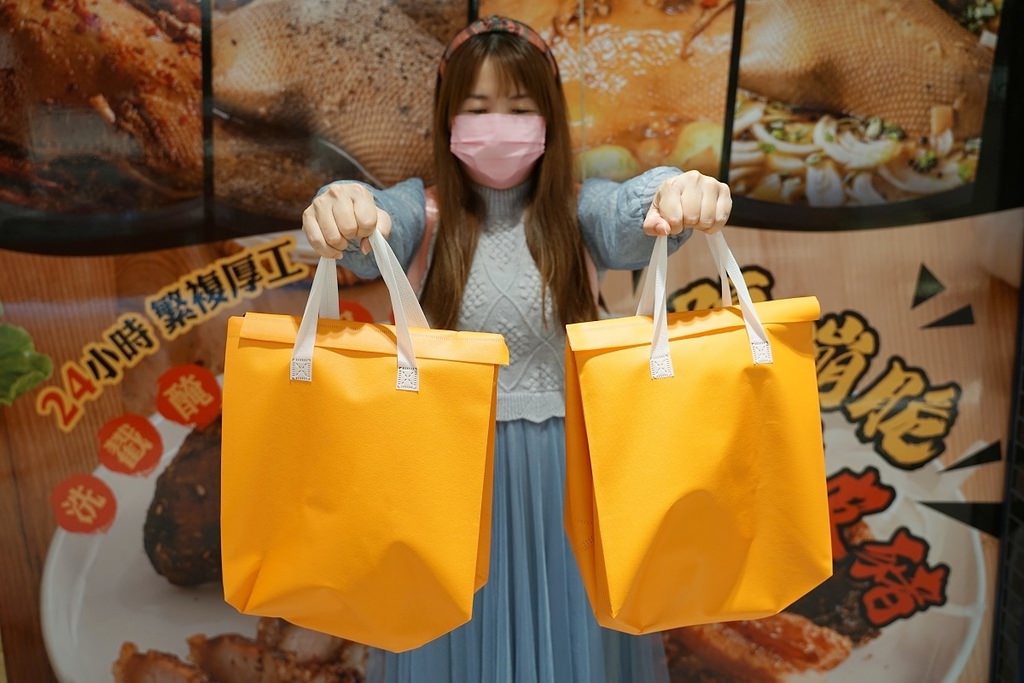 【遠東百貨信義A13店外帶美食推薦】全台唯一全鴨鍋物 古法秘製馬來風味 踏輕Touchin匠職沉浸式鍋物料理