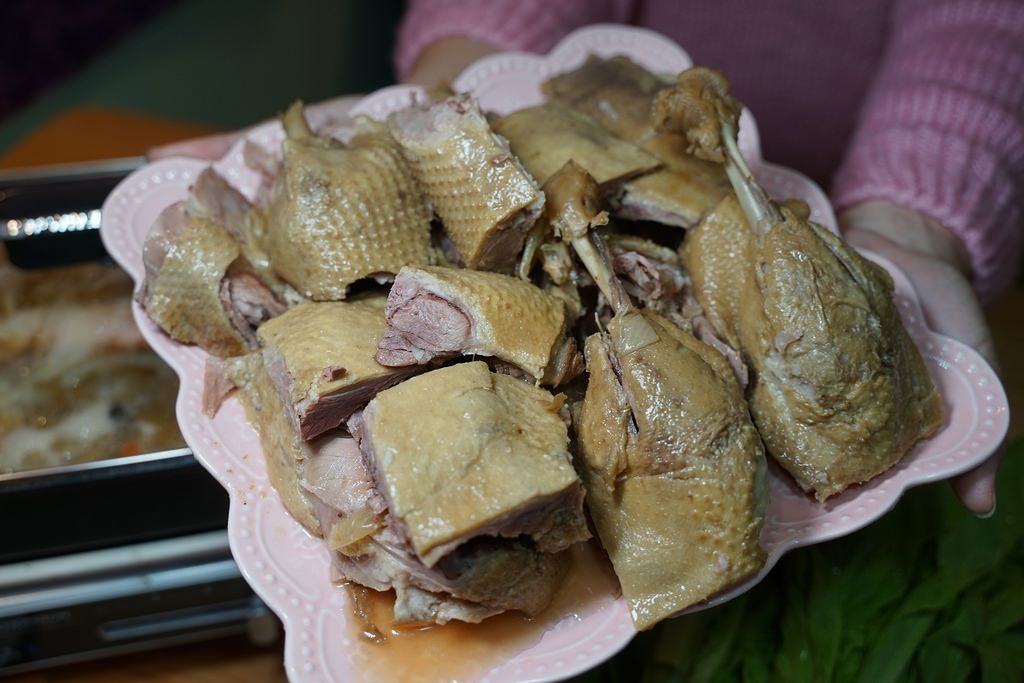 【遠東百貨信義A13店外帶美食推薦】全台唯一全鴨鍋物 古法秘製馬來風味 踏輕Touchin匠職沉浸式鍋物料理