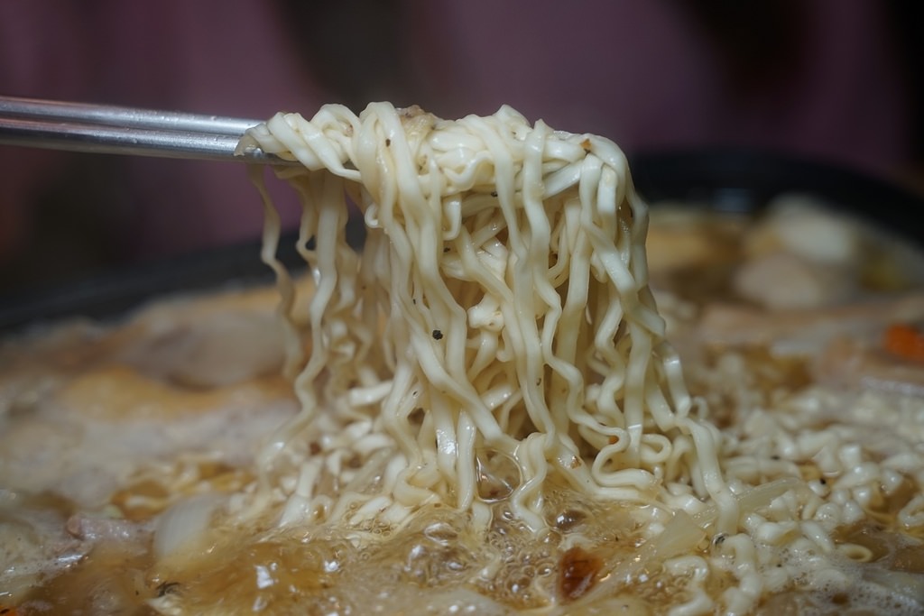【遠東百貨信義A13店外帶美食推薦】全台唯一全鴨鍋物 古法秘製馬來風味 踏輕Touchin匠職沉浸式鍋物料理
