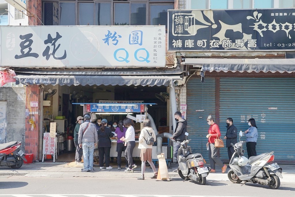 【中壢人氣排隊美食推薦】中壢夜市秒殺甜甜圈 一天只賣四小時 溫記不一樣三明治甜甜圈