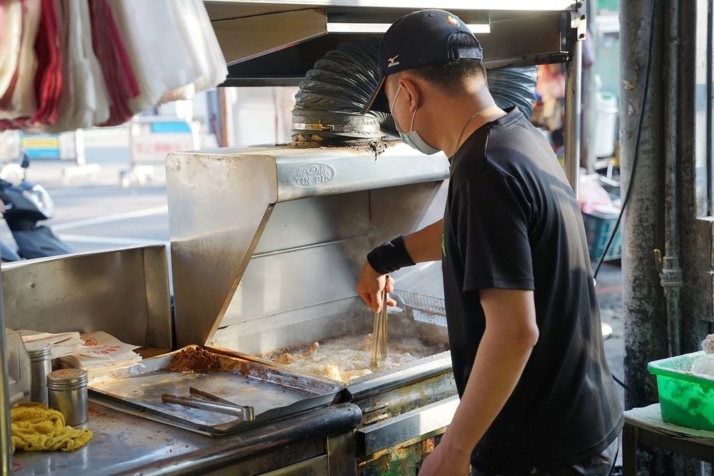 【中壢夜市雞排攤推薦】下午限定賣完為止 超人氣中壢排隊美食 協力香雞排中壢夜市店