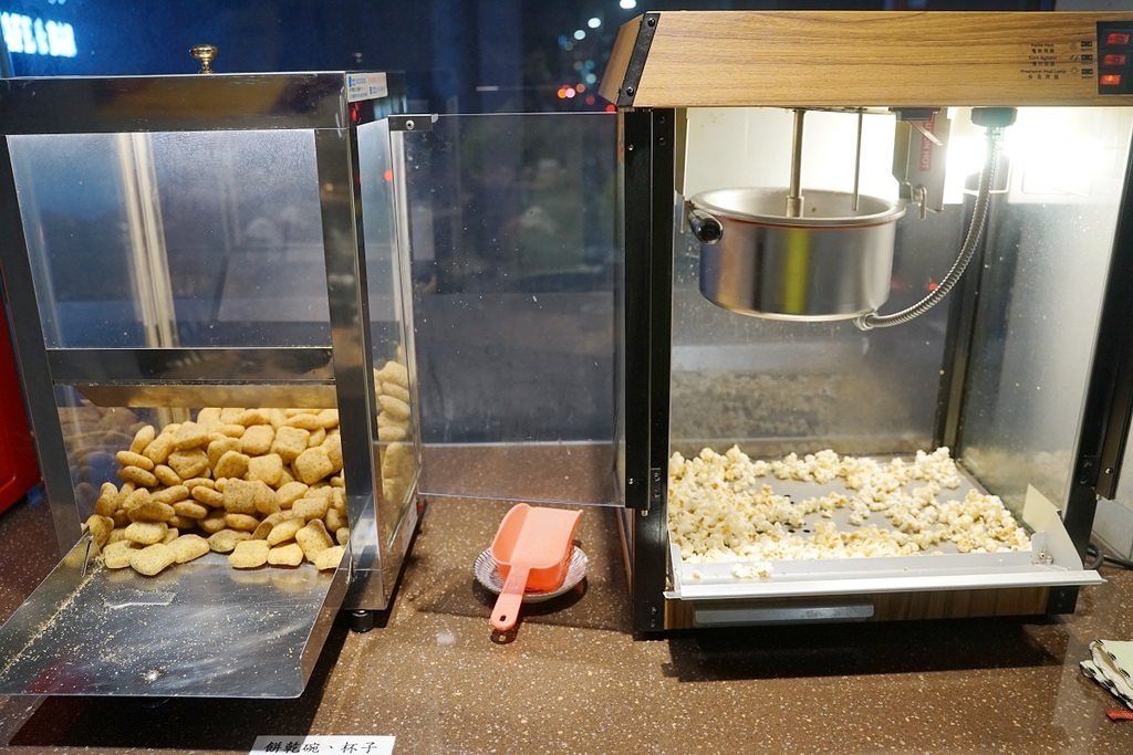 【基隆石頭火鍋推薦】崁仔頂現流海鮮每日新鮮直送 基隆特色食材大集合 厚鍋平價自助石頭火鍋城