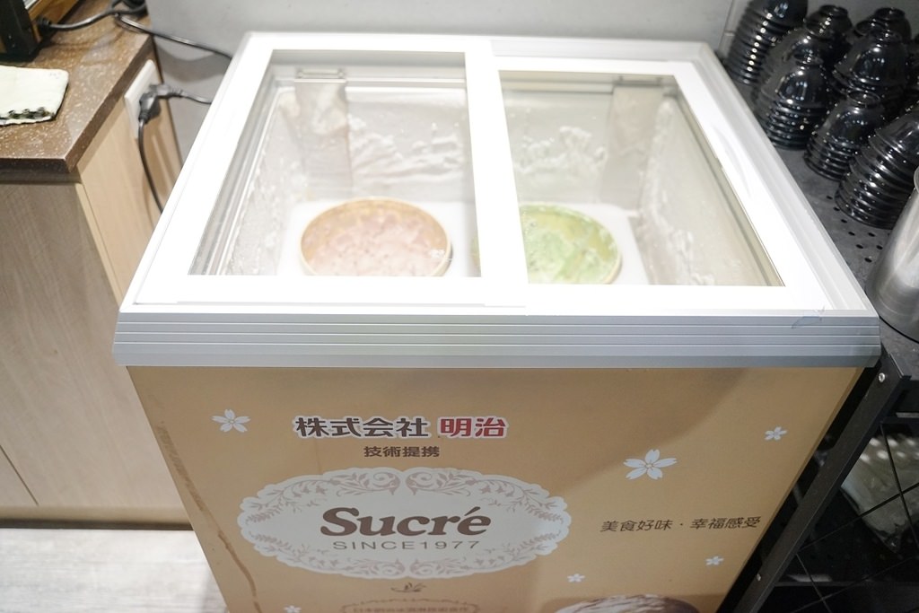 【基隆石頭火鍋推薦】崁仔頂現流海鮮每日新鮮直送 基隆特色食材大集合 厚鍋平價自助石頭火鍋城