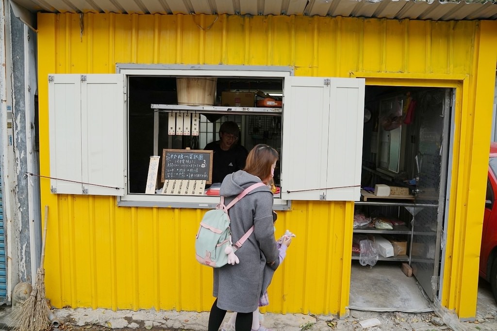 【桃園蘆竹富國路早餐推薦】鐵皮屋早餐外帶專門店 用料豐富本丸糖心蛋飯團 古早味真傳蘿蔔糕