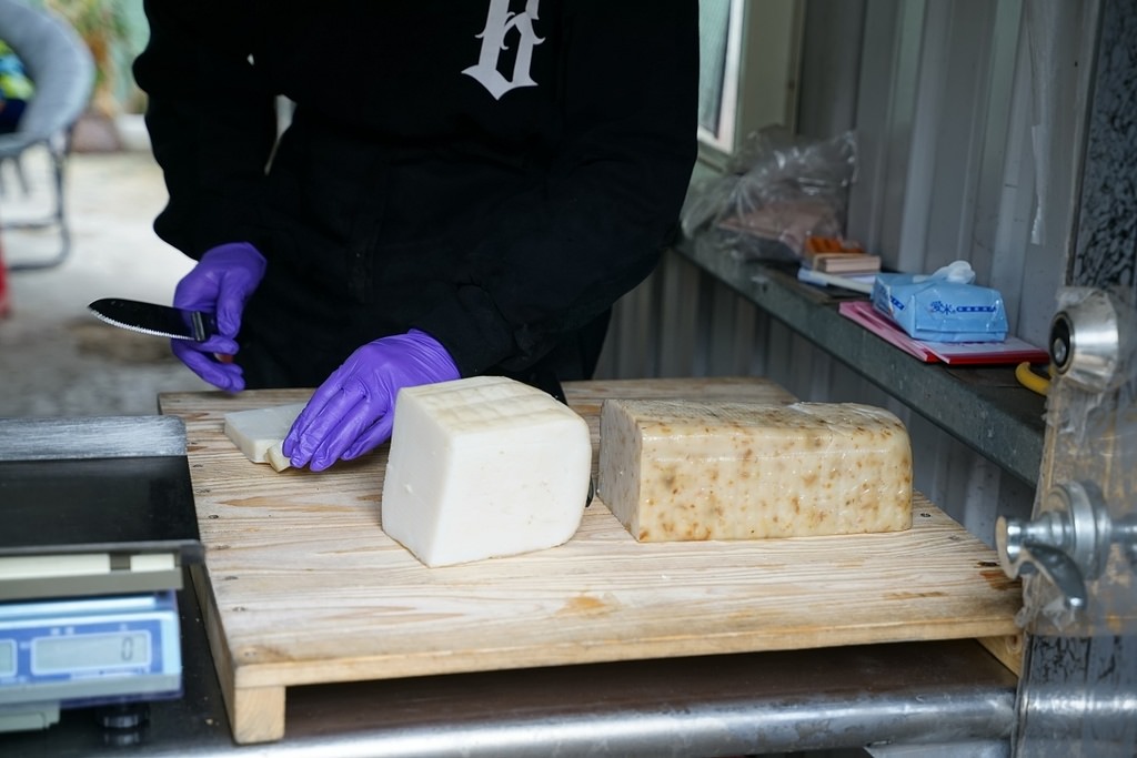 【桃園蘆竹富國路早餐推薦】鐵皮屋早餐外帶專門店 用料豐富本丸糖心蛋飯團 古早味真傳蘿蔔糕