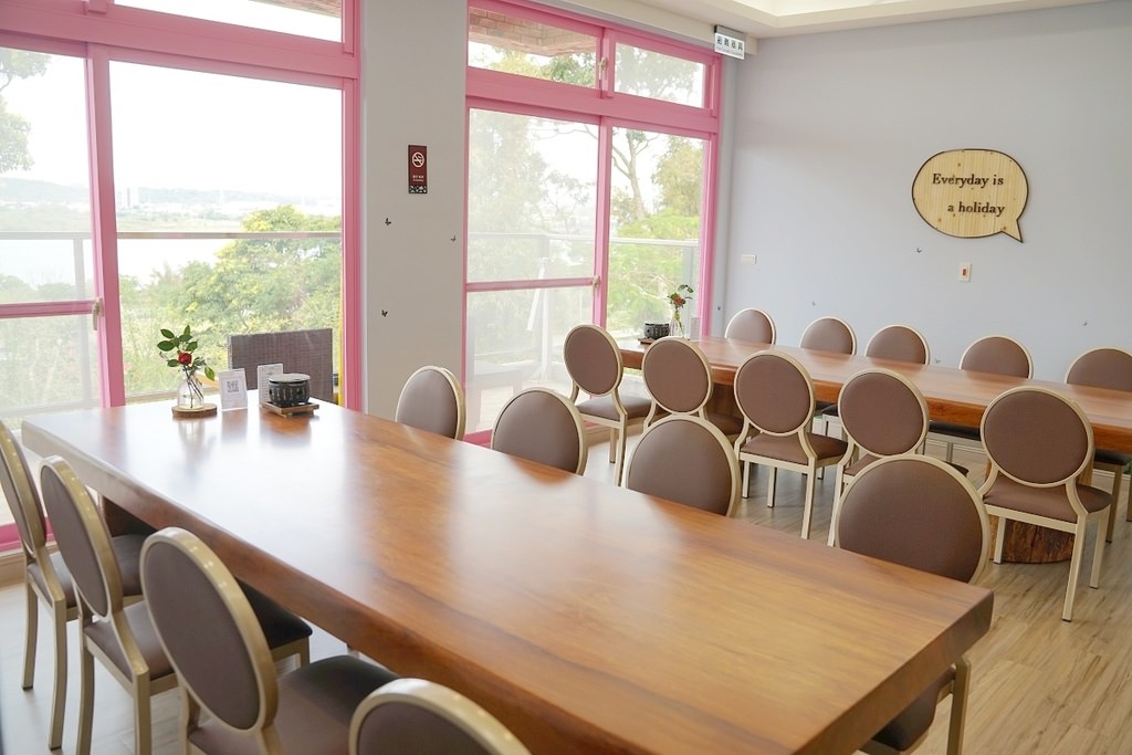 【新北三峽無菜單料理餐廳推薦】四季花園聚餐包廂好選擇 大漢溪景觀餐廳30年主廚好味道 鳶山紅樓