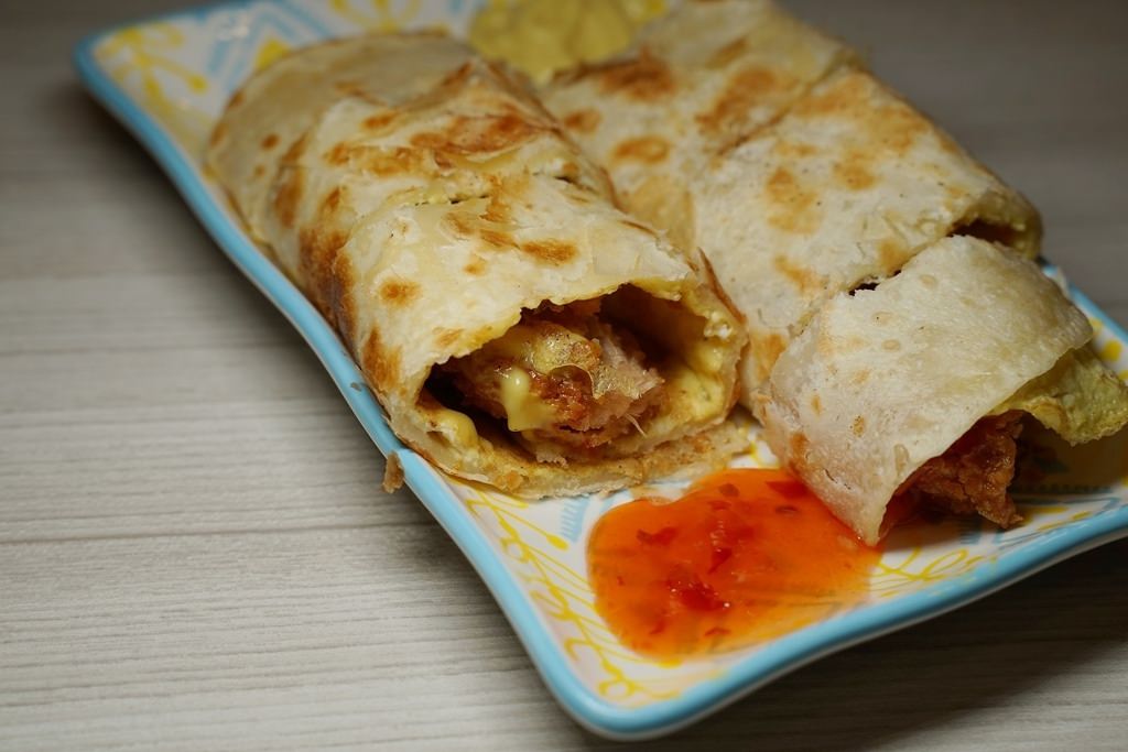 【林口宵夜推薦】林口長庚醫院深夜食堂 美味必點鐵板麵/鍋燒麵 宵傍餓了
