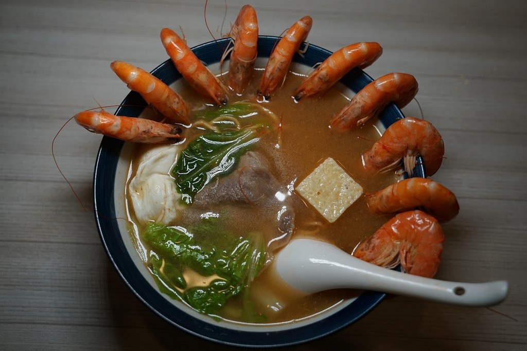 【林口宵夜推薦】林口長庚醫院深夜食堂 美味必點鐵板麵/鍋燒麵 宵傍餓了