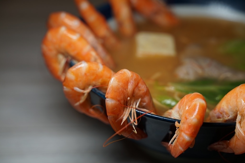 【林口宵夜推薦】林口長庚醫院深夜食堂 美味必點鐵板麵/鍋燒麵 宵傍餓了