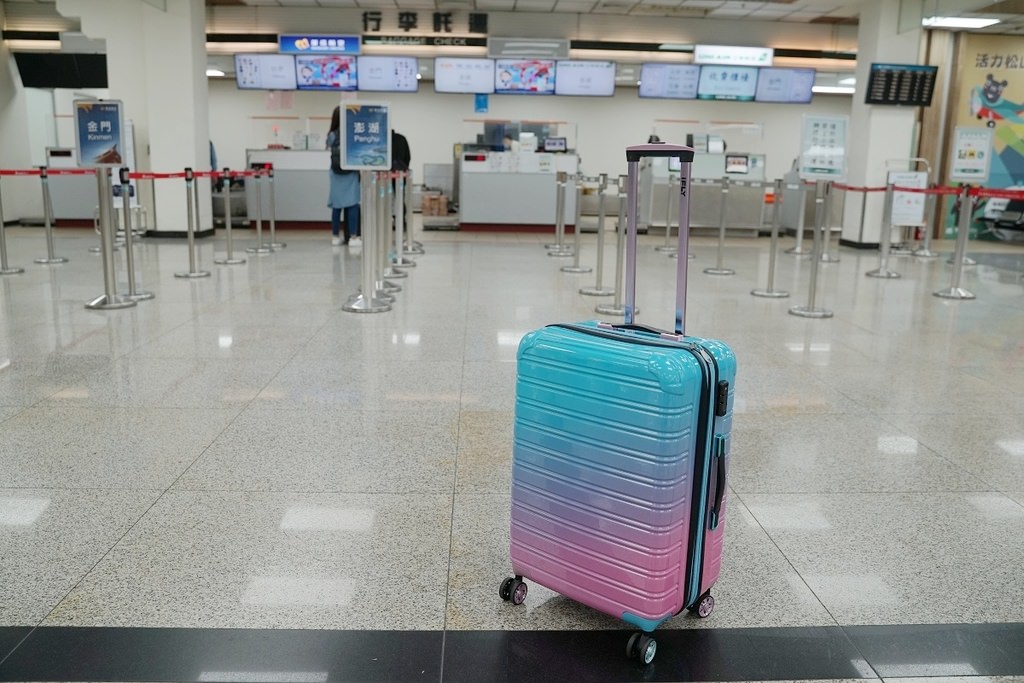 【板橋行李箱推薦】工廠直營一年保固五年保修 可刷國民旅遊卡 箱寓行李箱專賣店-板橋店