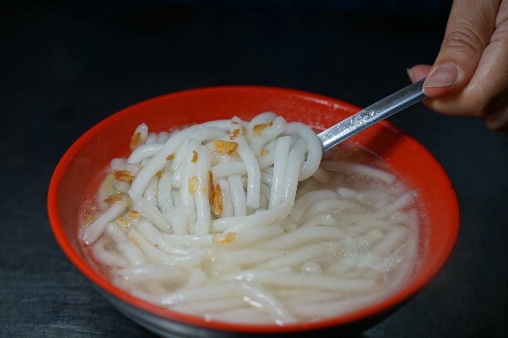 【基隆仁愛市場小吃推薦】基隆在地老字號美食 獨特必點美味小菜 阿惜仔古早味米粉湯
