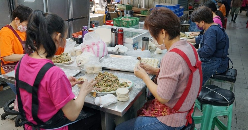 【基隆仁愛市場水餃推薦】現包現煮口感Q彈多汁 單一口味均一價6.5元/顆 林家三鮮水餃