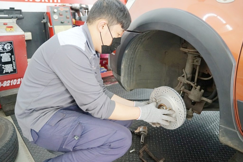 【汽車煞車碟盤品牌推薦 FERODO】百年歐洲品牌 史上第一塊碟盤/來令片的生產廠家 Oto's歐特仕新店直營服務中心