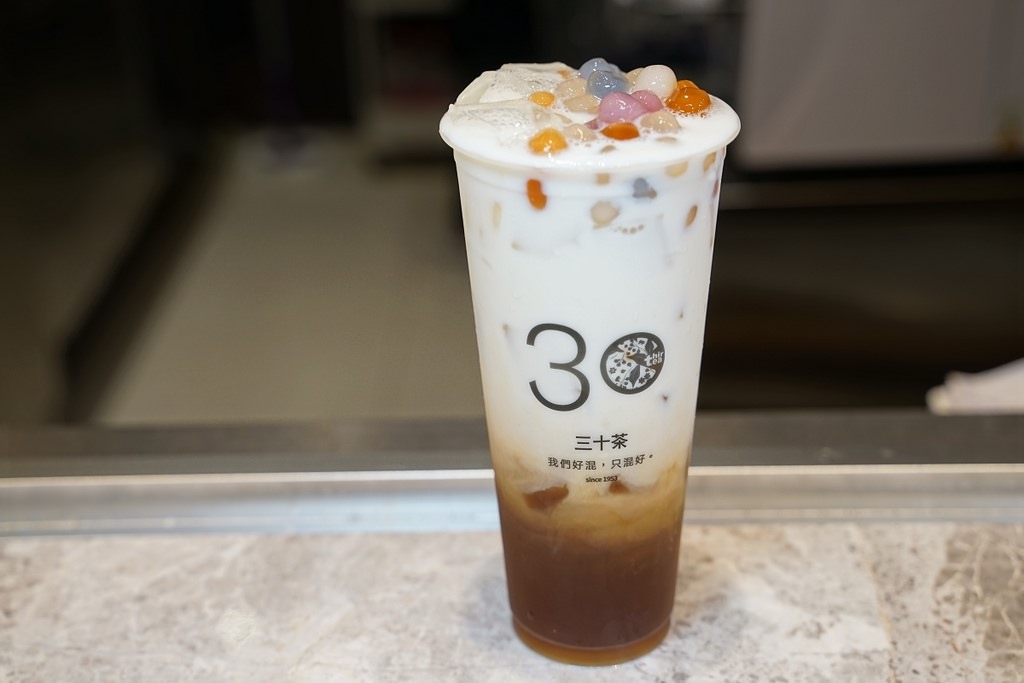 【林口手搖飲料店推薦】網美級混珠口感超Q彈 現點現萃單醇茶味道濃郁 thirtea三十茶林口長庚店