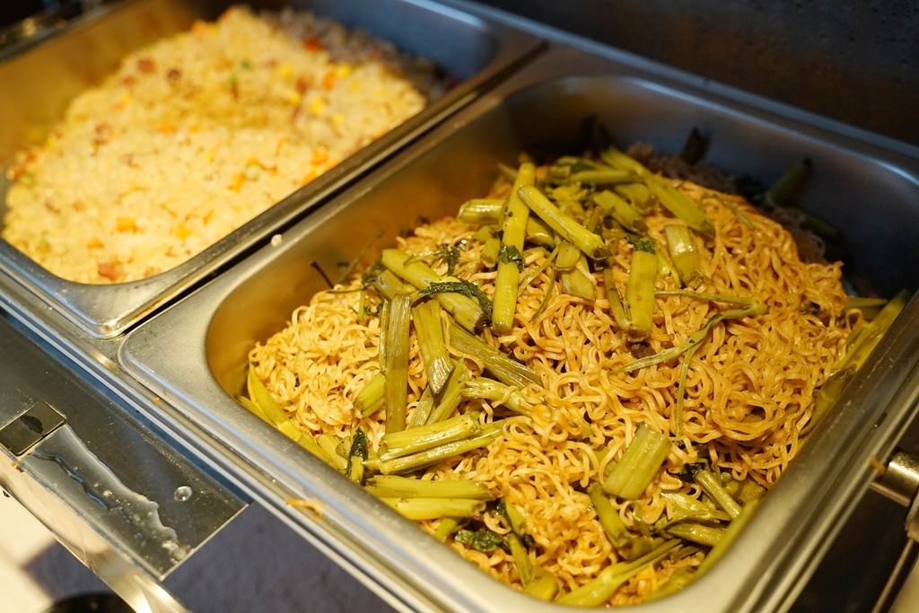 【台中霧峰火鍋餐廳推薦】自助蔬食無限量供應吃到飽 美味必點雙人經典牛豚雙塔套餐 築崎相撲鍋物霧峰殿