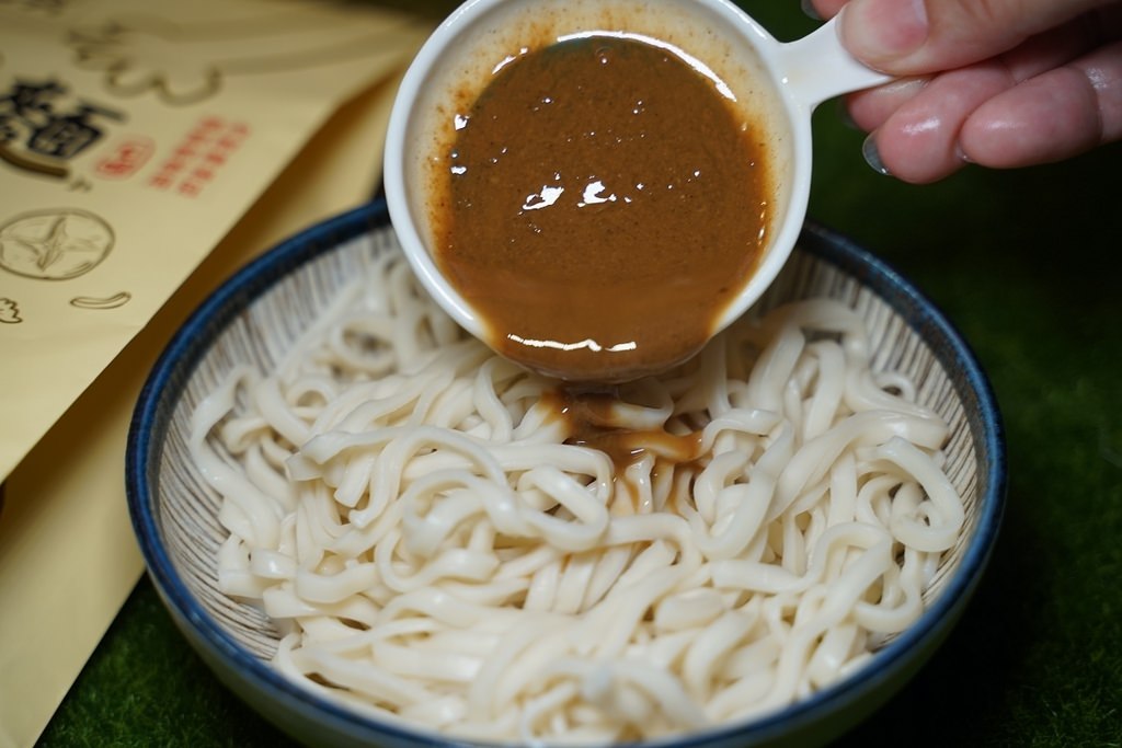 【網購乾拌麵推薦】傳統日曬製法台南關廟麵 ITQI國際風味評鑑星級殊榮 三男小食麵