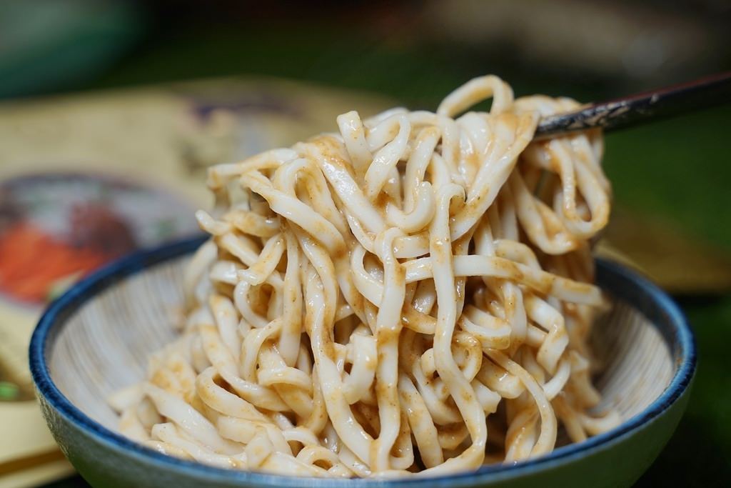 【網購乾拌麵推薦】傳統日曬製法台南關廟麵 ITQI國際風味評鑑星級殊榮 三男小食麵