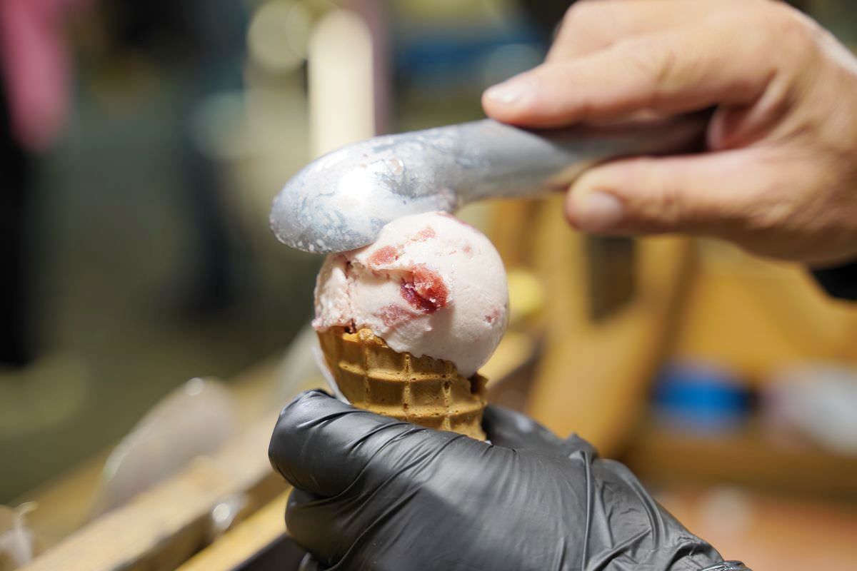 【微光集 TTwilight Bazaar】台東必去鐵花新聚落 台東農創音樂市集 寒假每日開市 - 第56張圖 【微光集 TTwilight Bazaar】台東必去鐵花新聚落 台東農創音樂市集 寒假每日開市