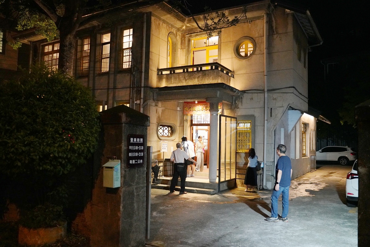 【新竹關西麵食館推薦】關西老鎮長巴洛克式風格洋房 關西最美麵店 一銀麵 - 第2張圖