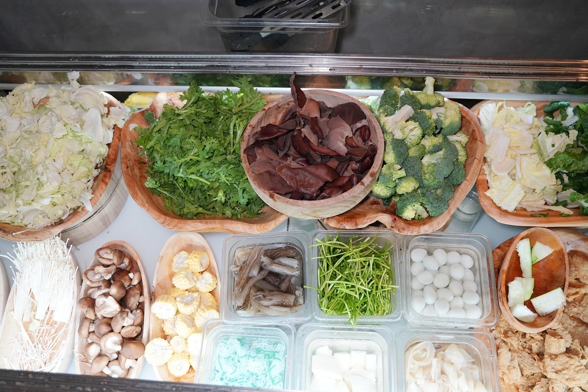 【食鍋性也】青埔美食火鍋吃到飽推薦 鮮魚蛤蜊鮮美甘甜湯頭 超低價+219升級肉品吃的超過癮 - 第7張圖
