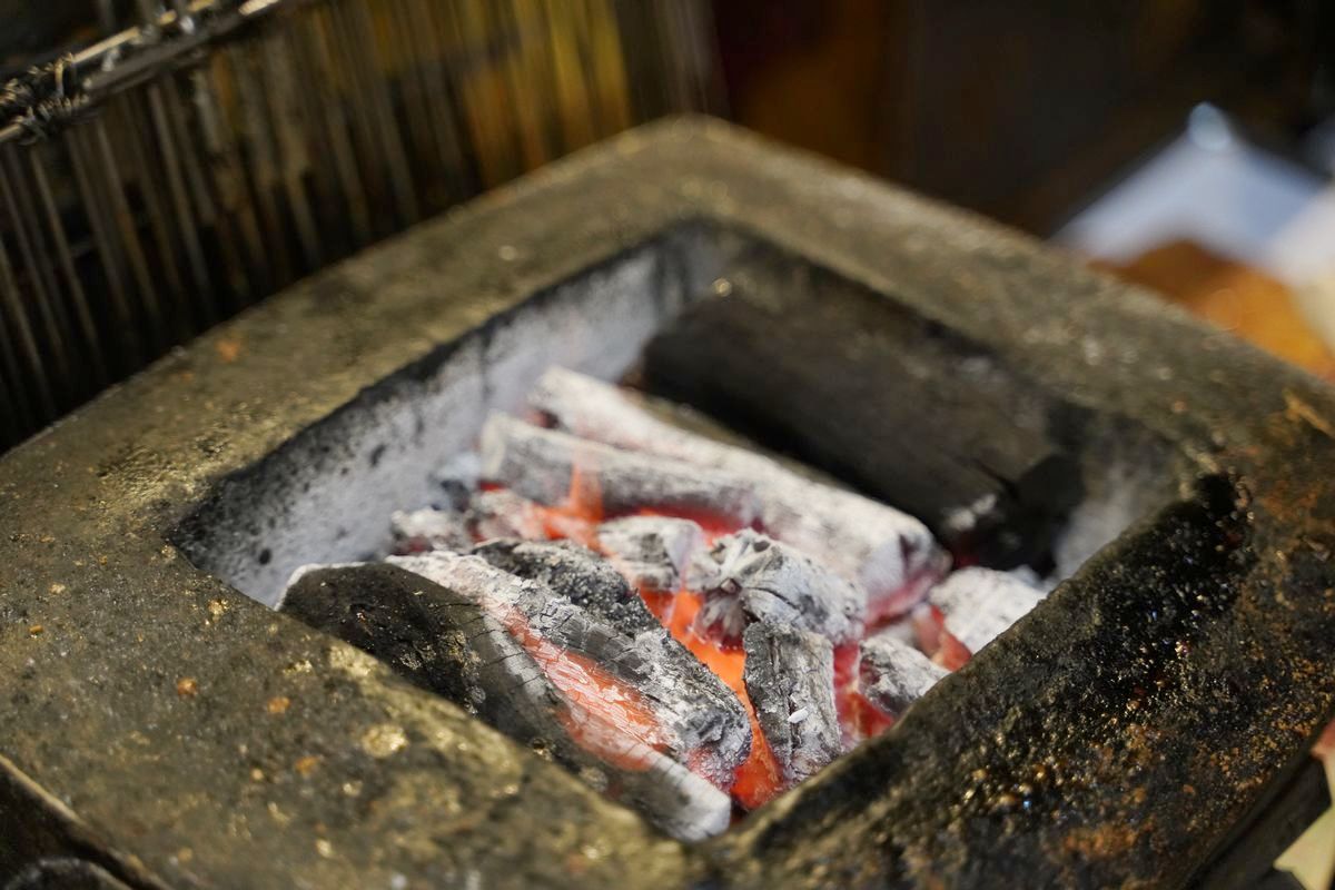 【嘉義文化夜市開心魷碳烤乾魷魚】嘉義文化路70年老店 真正木炭現點現烤 獨門醬汁越嚼越香 - 第3張圖