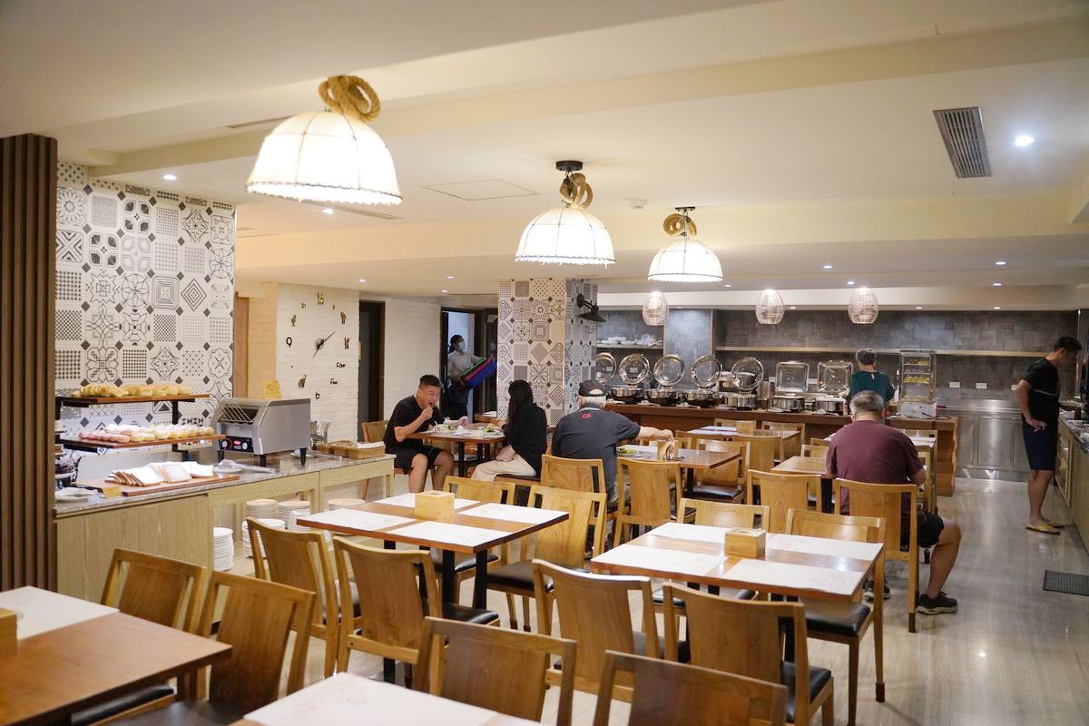 【蘭桂坊花園酒店N訪】嘉義市最熱鬧文化路夜市內 豐盛多樣早餐吃到飽 嘉義市住宿飯店推薦 - 第14張圖 【蘭桂坊花園酒店N訪】嘉義市最熱鬧文化路夜市內 豐盛多樣早餐吃到飽 嘉義市住宿飯店推薦