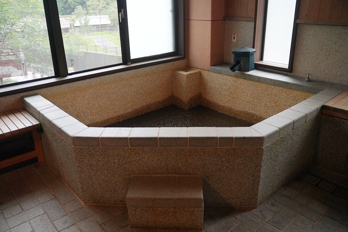 【蘇澳冷熱泉泡湯屋】蘇澳冷泉公園全新開放VIP湯屋/頂級湯屋 獨特冷暖雙泉系統冬天泡湯首選 - 第4張圖