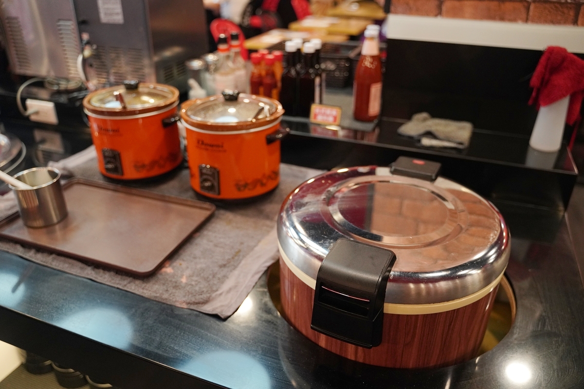 【孫東寶台式牛排教父桃園中山店】桃園市政府美食推薦 貴族30週年指定聯名餐送爽爽吃貨吊飾 - 第5張圖