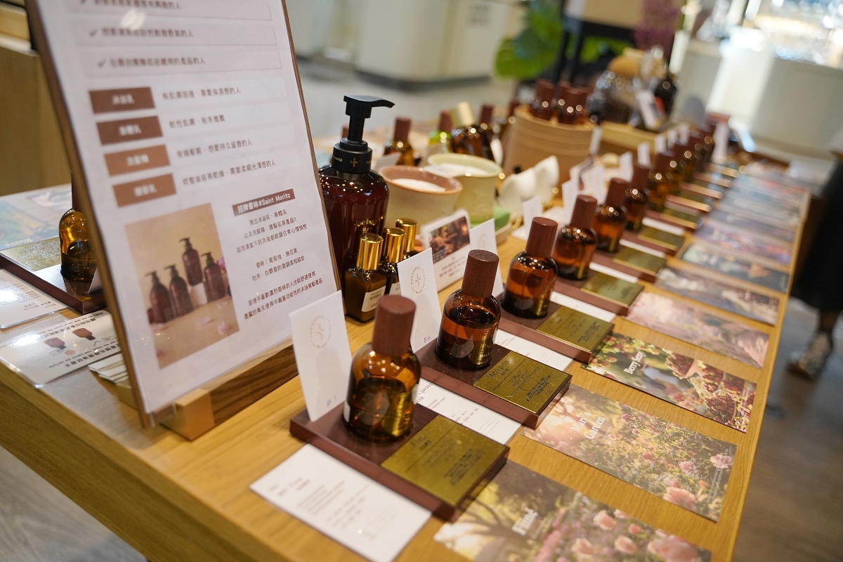 【大江國際購物中心】全台最美室內聖誕車站開箱 全國獨家全年免費停車 桃園最推薦的購物中心 - 第116張圖