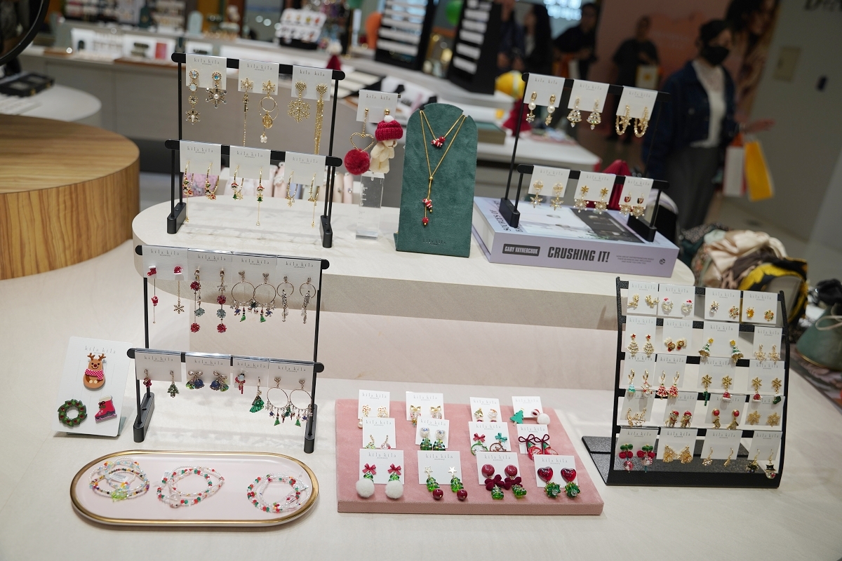 【大江國際購物中心】全台最美室內聖誕車站開箱 全國獨家全年免費停車 桃園最推薦的購物中心 - 第140張圖