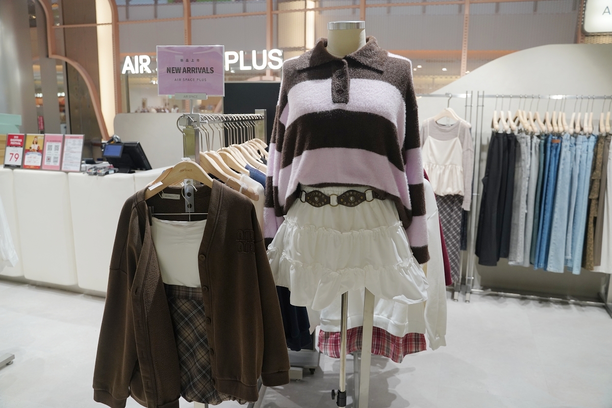 【大江國際購物中心】全台最美室內聖誕車站開箱 全國獨家全年免費停車 桃園最推薦的購物中心 - 第55張圖