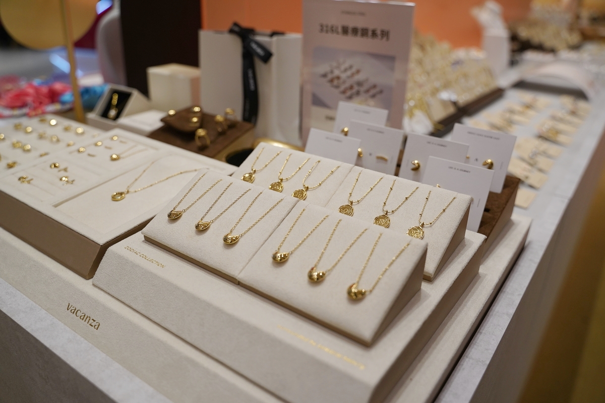 【大江國際購物中心】全台最美室內聖誕車站開箱 全國獨家全年免費停車 桃園最推薦的購物中心 - 第71張圖