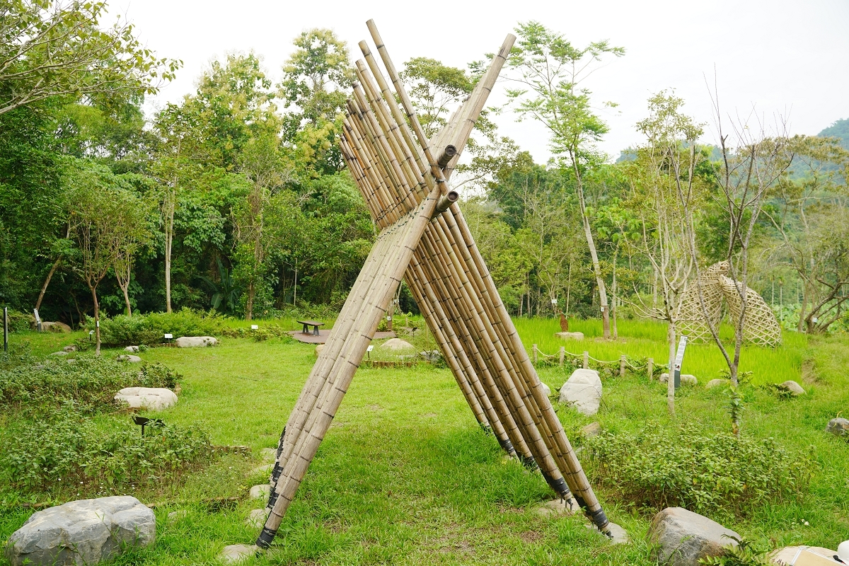 【鹿谷鄉秀峰村坪仔頂水梯田】國際竹藝風華秀峰社區 共融環境教育解說場域 2025建築園冶獎 - 第2張圖