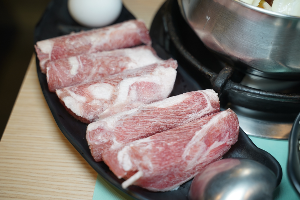 【好好吃鍋】南投水里美食餐廳推薦 來自山城裡的小火鍋 內用爆米花/冰淇淋/白飯/飲料吃到飽 - 第11張圖