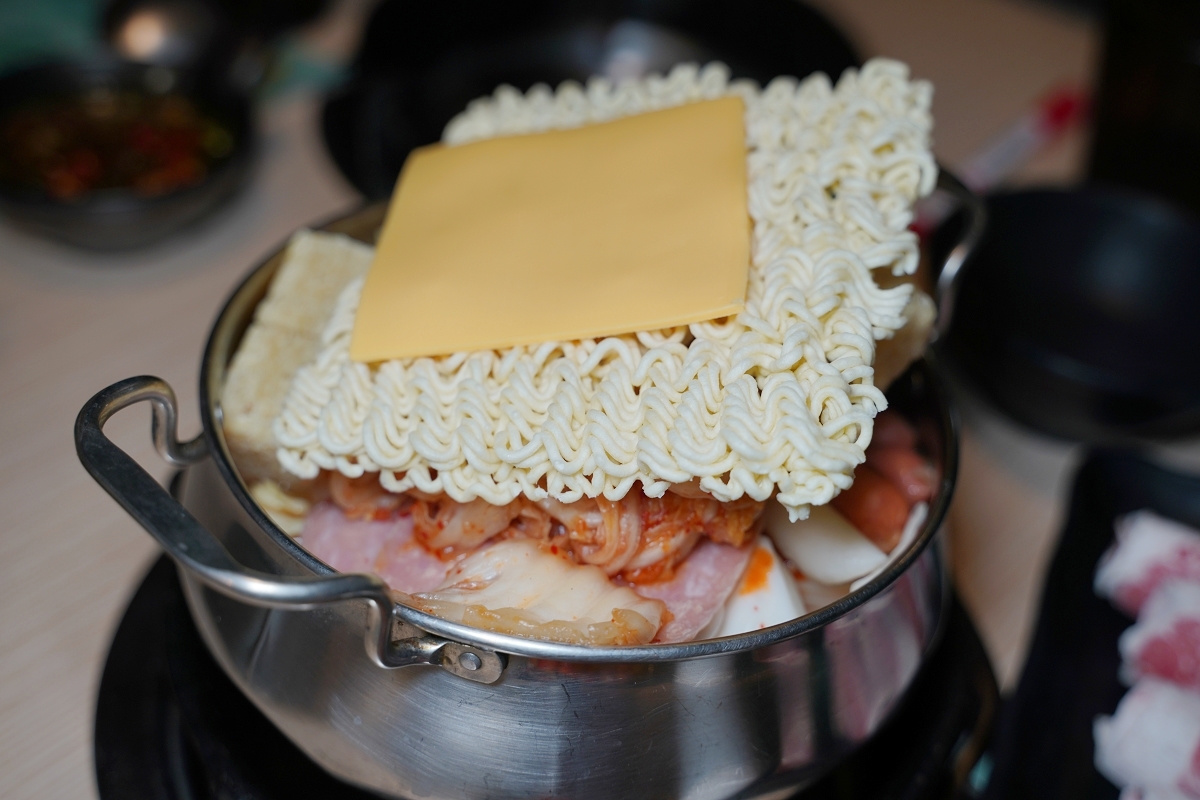 【好好吃鍋】南投水里美食餐廳推薦 來自山城裡的小火鍋 內用爆米花/冰淇淋/白飯/飲料吃到飽 - 第12張圖