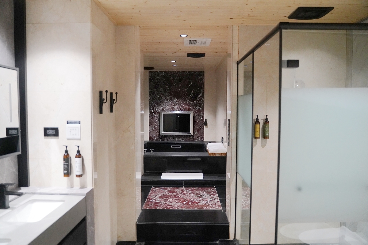 【IF Motel商務汽旅】桃園藝文特區汽車旅館 全新房型頂級按摩椅 超豐富自助早餐吃到飽 - 第6張圖