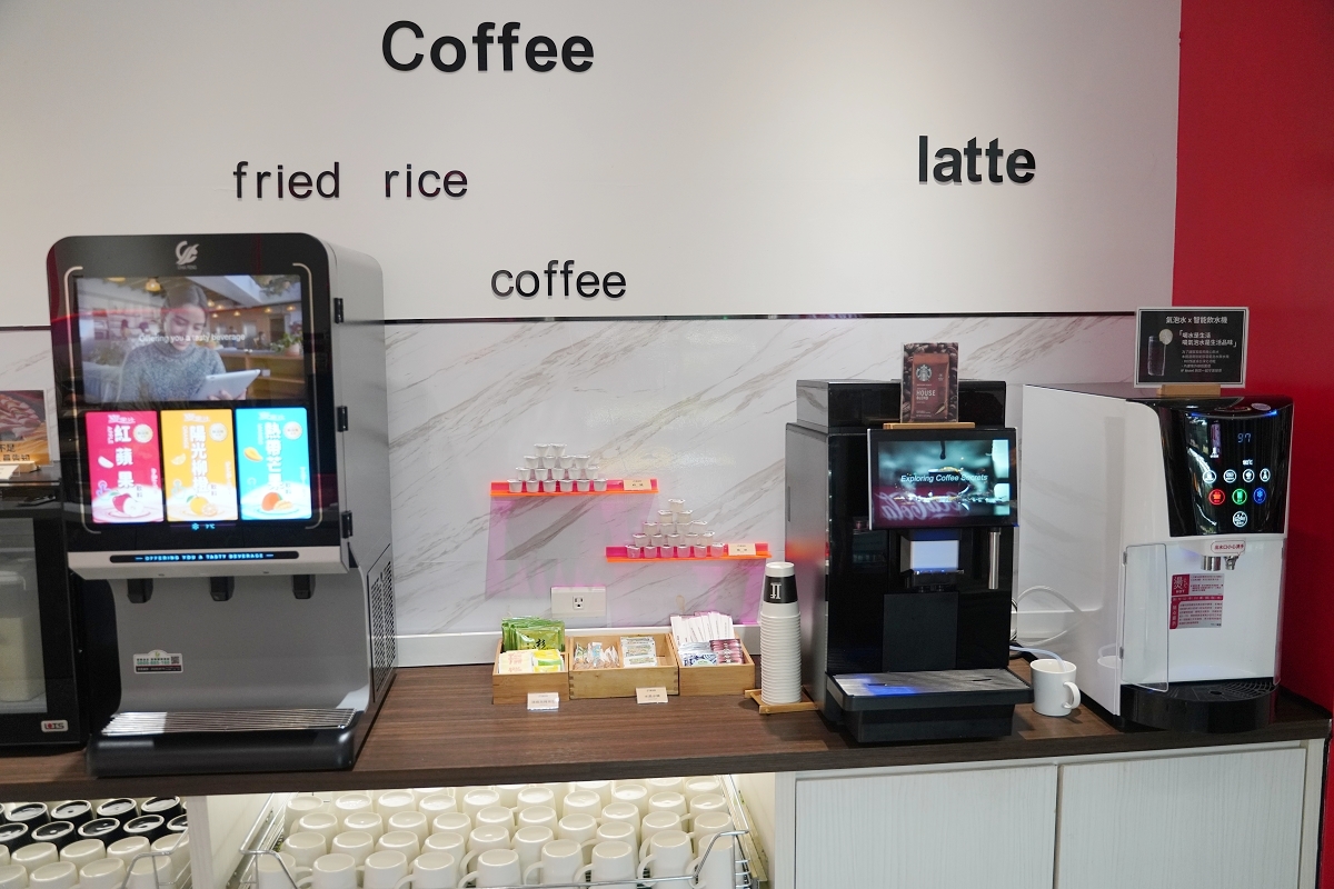 【IF Motel商務汽旅】桃園藝文特區汽車旅館 全新房型頂級按摩椅 超豐富自助早餐吃到飽 - 第45張圖