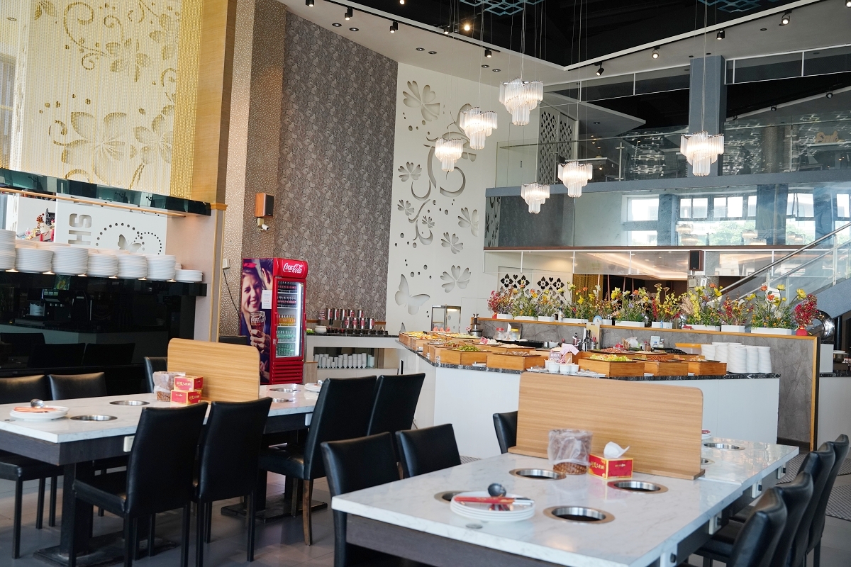 【羽葉麻辣火鍋三重火鍋吃到飽推薦】和牛海鮮 哈根達斯迷你杯/雪糕無限量供應 超大千坪停車場 - 第7張圖