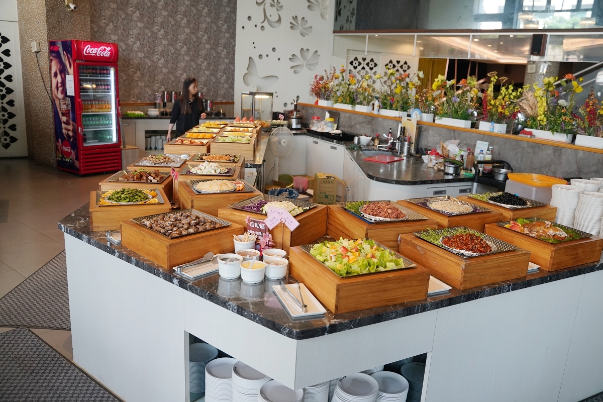 【羽葉麻辣火鍋三重火鍋吃到飽推薦】和牛海鮮 哈根達斯迷你杯/雪糕無限量供應 超大千坪停車場 - 第10張圖