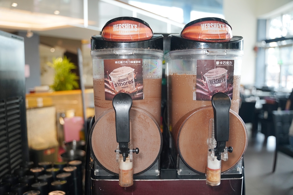 【羽葉麻辣火鍋三重火鍋吃到飽推薦】和牛海鮮 哈根達斯迷你杯/雪糕無限量供應 超大千坪停車場 - 第48張圖