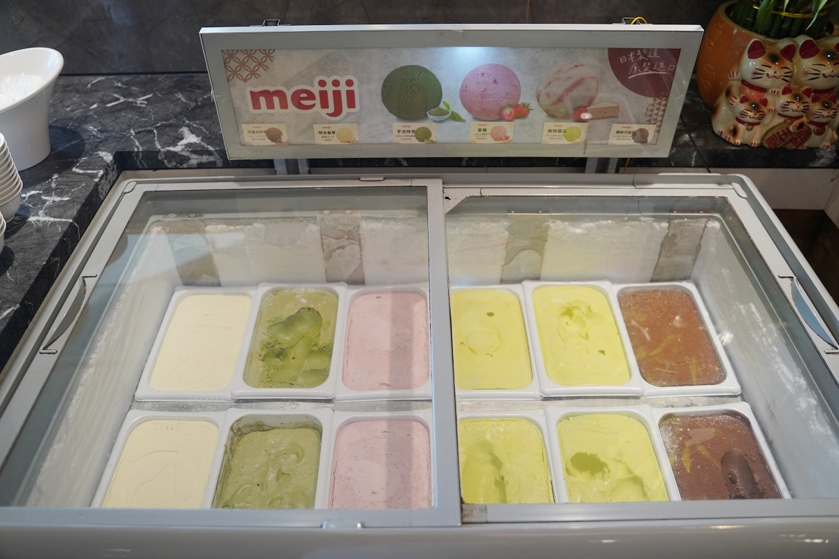 【羽葉麻辣火鍋三重火鍋吃到飽推薦】和牛海鮮 哈根達斯迷你杯/雪糕無限量供應 超大千坪停車場 - 第53張圖