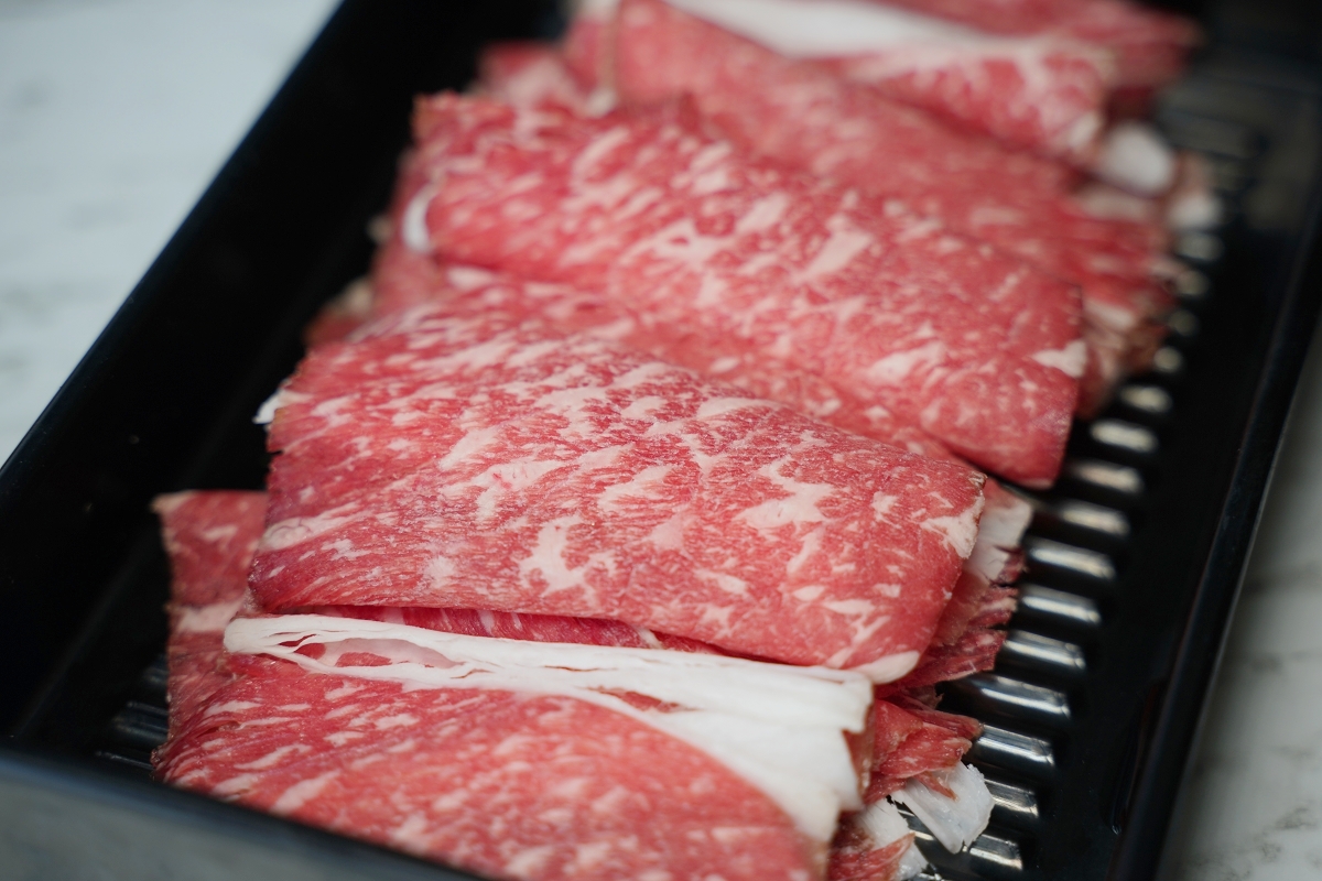 【羽葉麻辣火鍋三重火鍋吃到飽推薦】和牛海鮮 哈根達斯迷你杯/雪糕無限量供應 超大千坪停車場 - 第69張圖