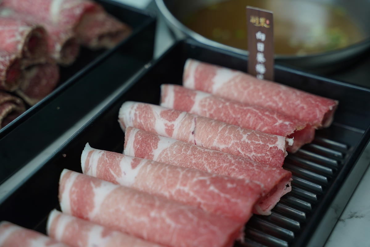 【羽葉麻辣火鍋三重火鍋吃到飽推薦】和牛海鮮 哈根達斯迷你杯/雪糕無限量供應 超大千坪停車場 - 第71張圖