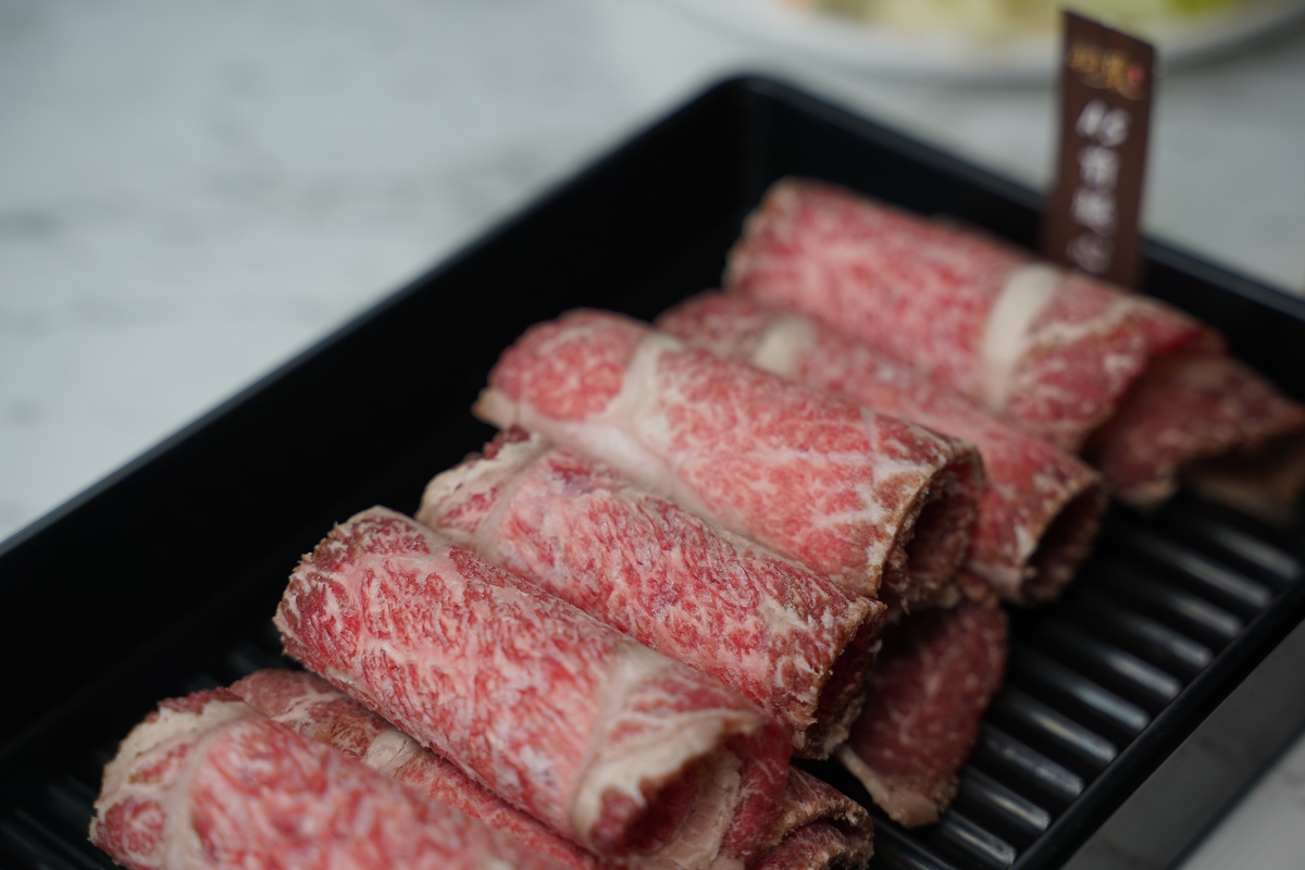 【羽葉麻辣火鍋三重火鍋吃到飽推薦】和牛海鮮 哈根達斯迷你杯/雪糕無限量供應 超大千坪停車場 - 第72張圖